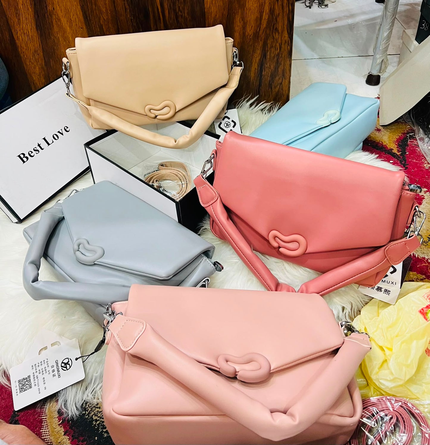 Luna Soft Shoulder Bag