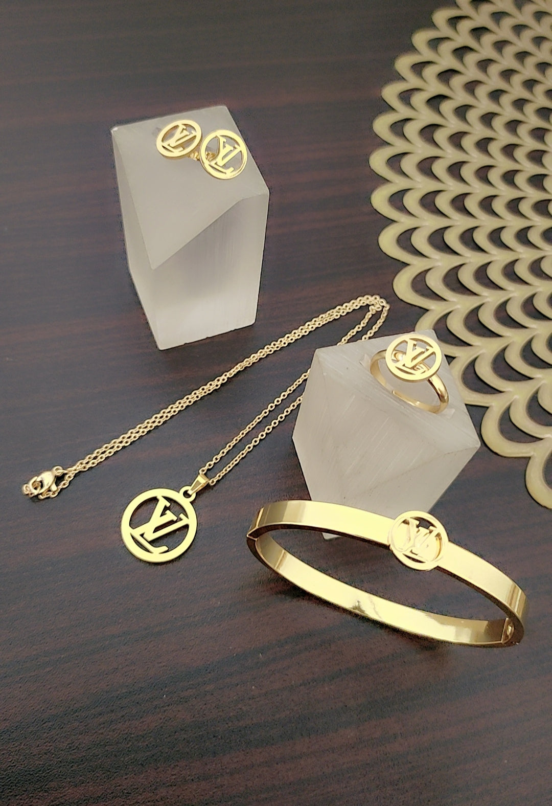 Luxury-Inspired 4-Piece Jewelry Set